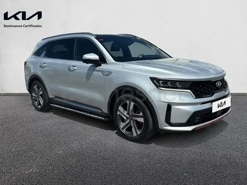 Käytetty Kia Sorento 230 HP (169 kW) 2021 Harmaa Katumaasturi