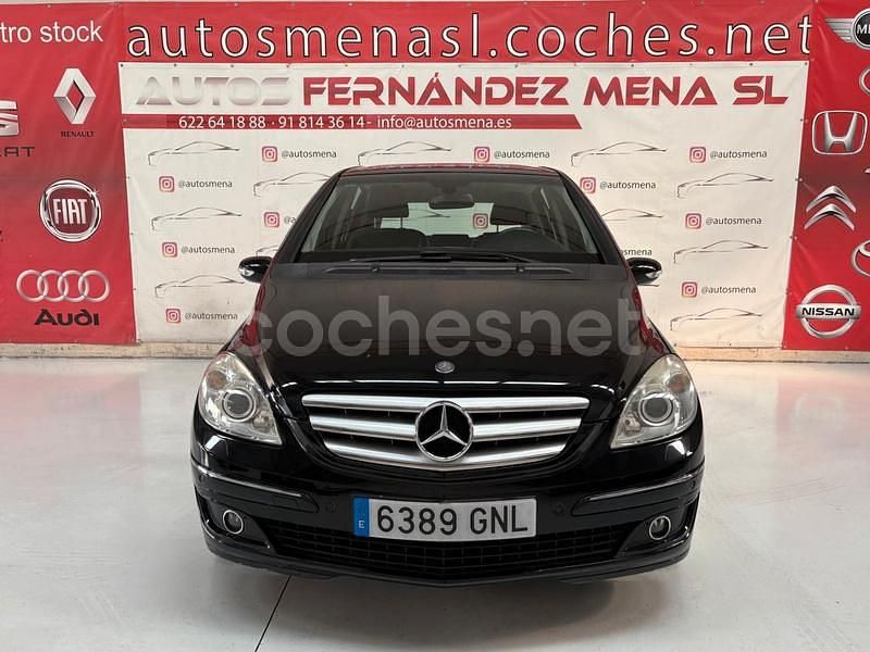 Usado Mercedes B200 136 CV (100 kW) 2008 Negro Monovolumen