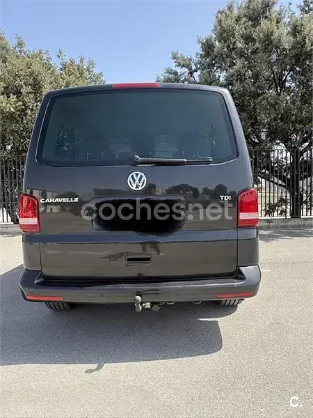 Usado VW Caravelle Trendline 150 CV (110 kW) 2014 Negro Van