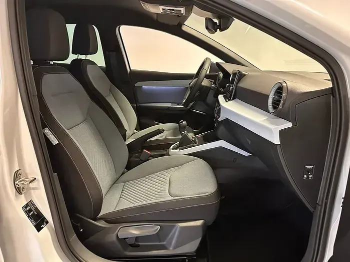 Usado Seat Ibiza XCELLENCE 115 CV (84 kW) 2025 Blanco Utilitario