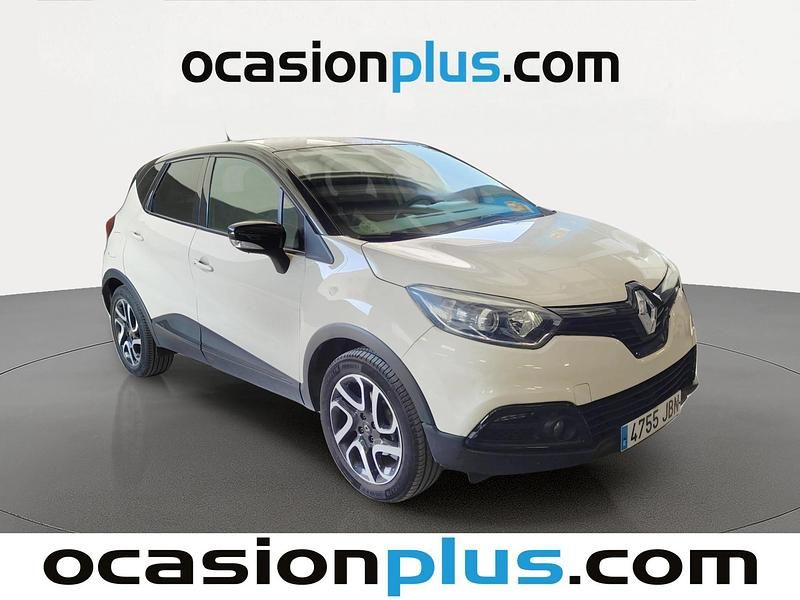 Begagnad Renault Captur Zen 90 HK (66 kW) 2014 Beige SUV