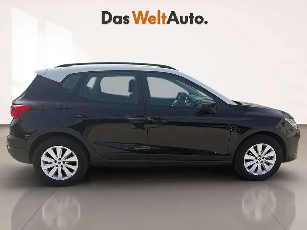 Usado Seat Arona Style 110 CV (80 kW) 2024 Negro SUV