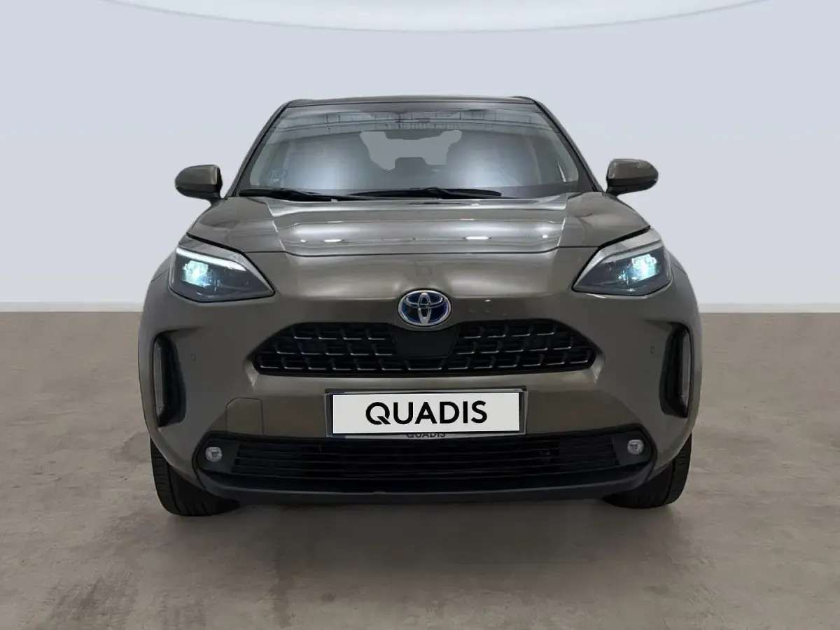 Usado Toyota Yaris Cross Style 116 CV (85 kW) 2023 Marrón SUV