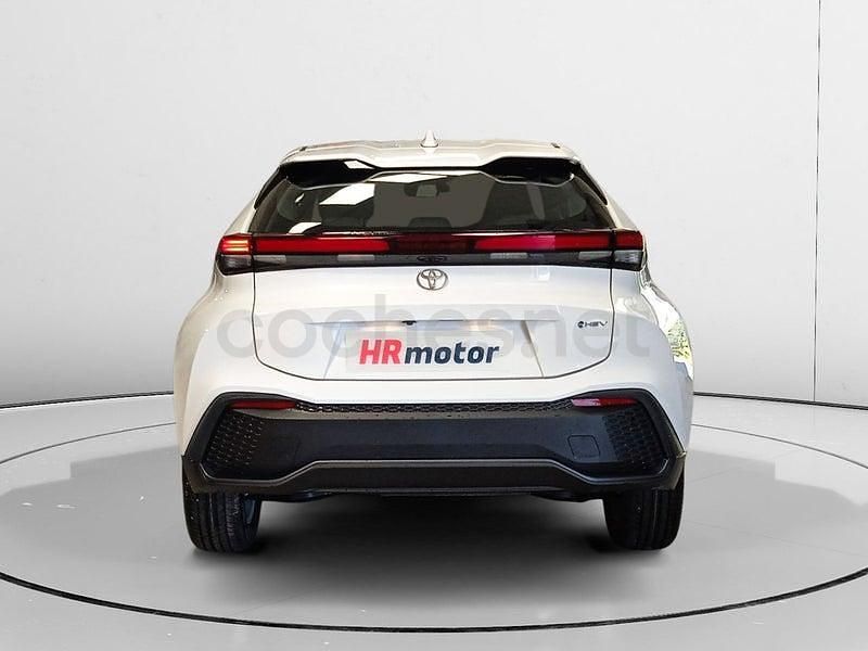 Usado Toyota C-HR Active 140 CV (102 kW) 2024 Blanco SUV