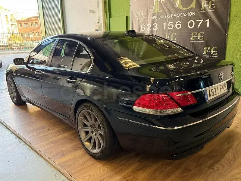 Usado BMW 750L Comfort Edition 367 CV (269 kW) 2007 Azul Berlina