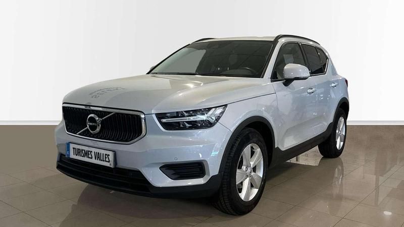 Usado Volvo XC40 Momentum 163 CV (119 kW) 2021 Azul SUV