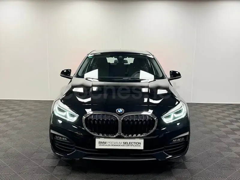 Usado BMW 118 Executive 150 CV (110 kW) 2021 Negro Utilitario
