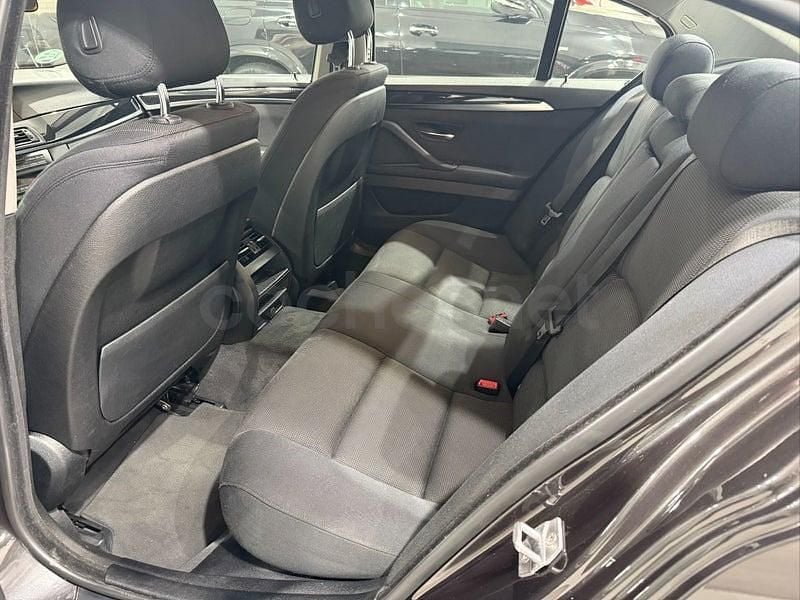 Usado BMW 520 190 CV (139 kW) 2016 Gris / plata Berlina