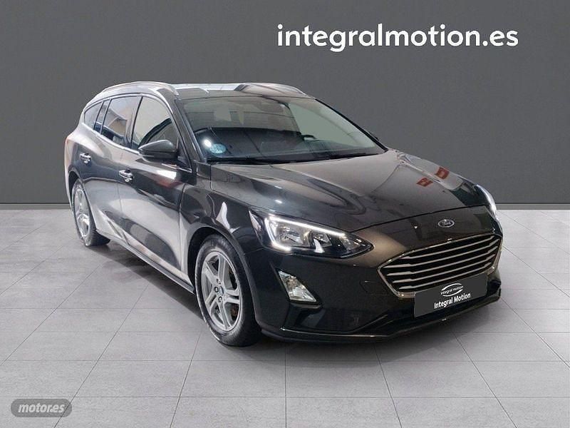 Usado Ford Focus Trend 120 CV (88 kW) 2019 Marrón Familiar