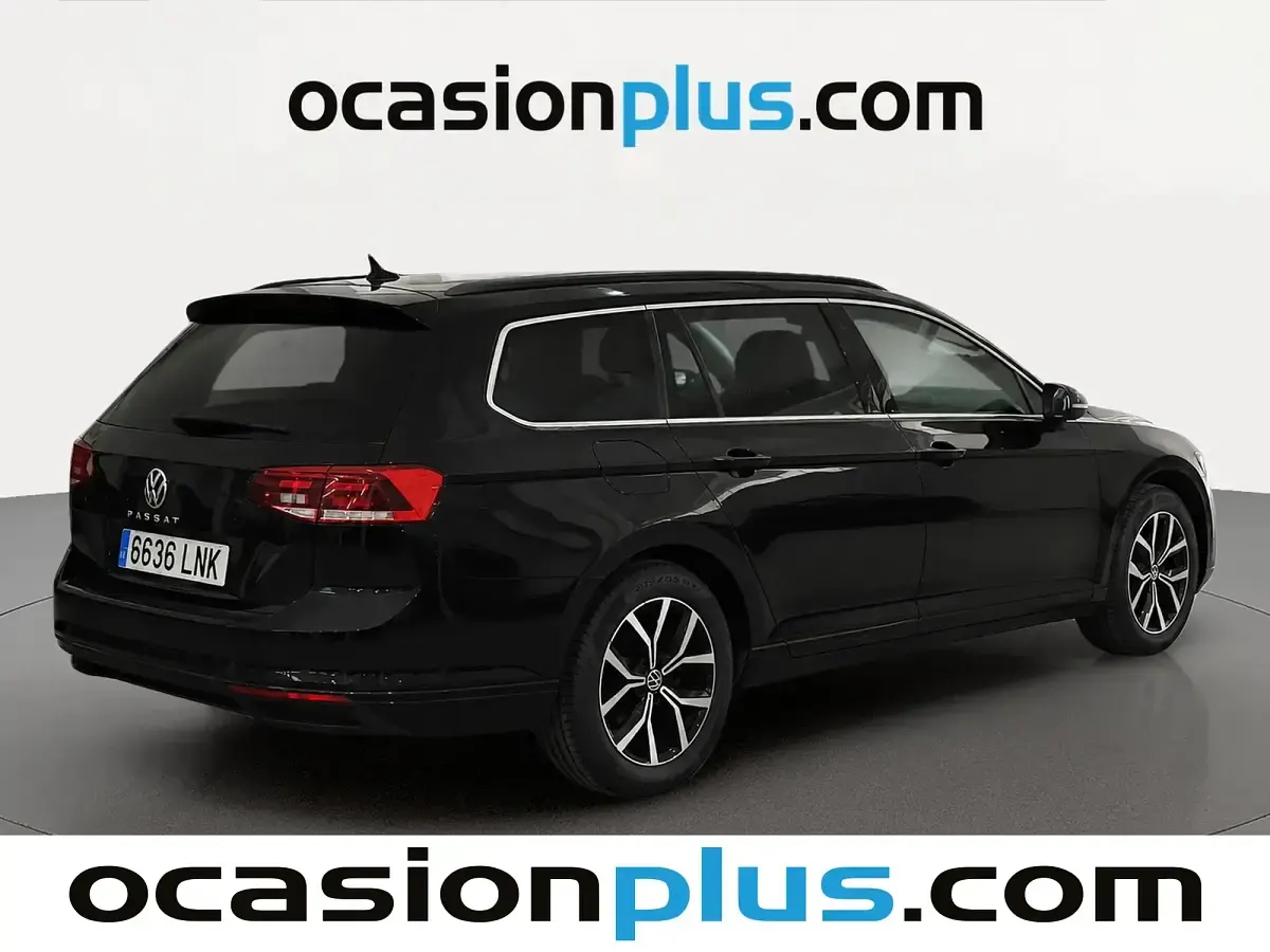 Usado VW Passat Executive 150 CV (110 kW) 2021 Negro Familiar