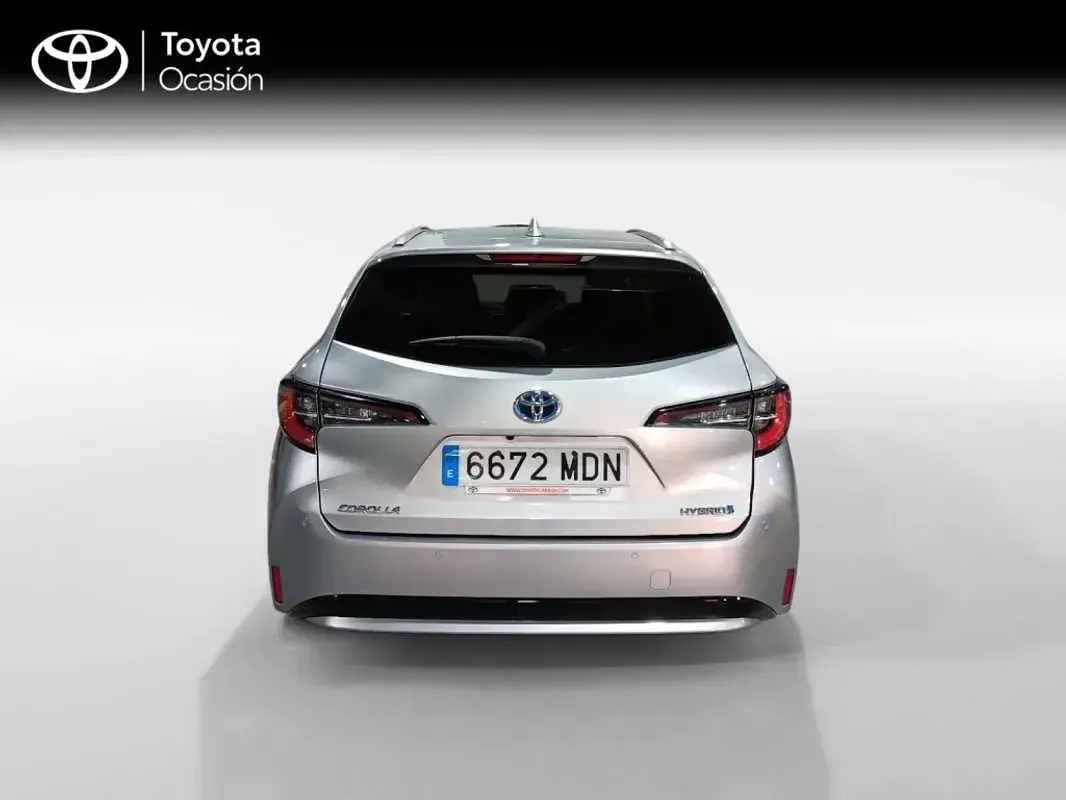 Usado Toyota Corolla Style 140 CV (102 kW) 2023 Gris Familiar
