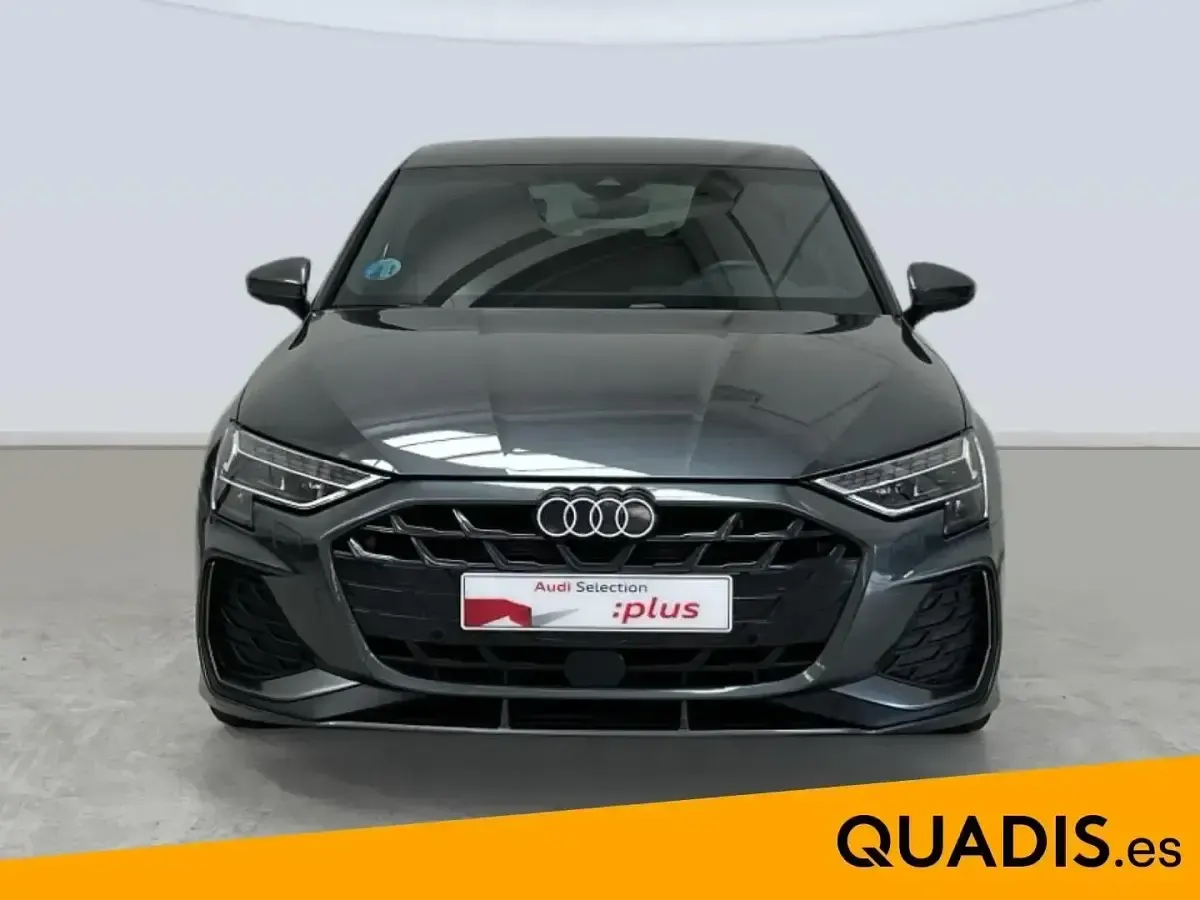 Usado Audi A3 S-Line 150 CV (110 kW) 2025 Gris