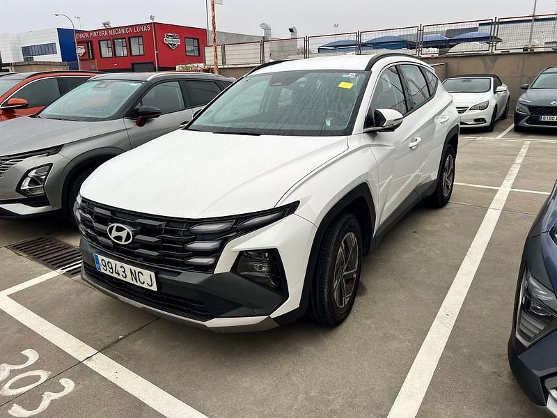 Blanco Usado 2025 Hyundai Tucson SUV | 32.990 € (Precio justo) - Imagen 1/4