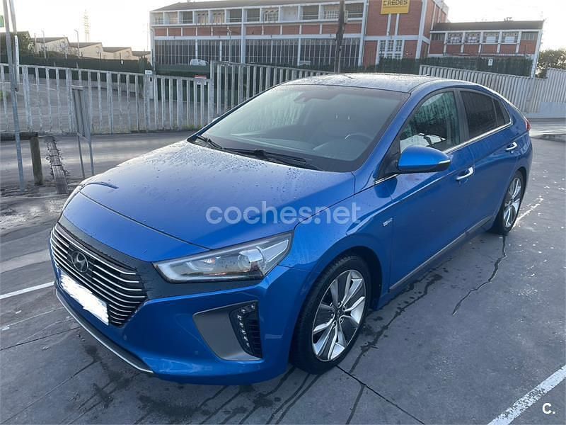 Usado Hyundai Ioniq Style 141 CV (103 kW) 2018 Azul Utilitario
