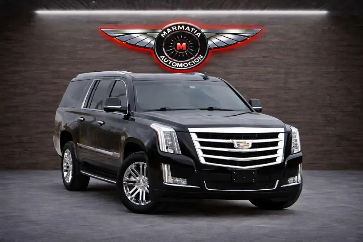 Usado Cadillac Escalade 420 CV (308 kW) 2015 Negro SUV