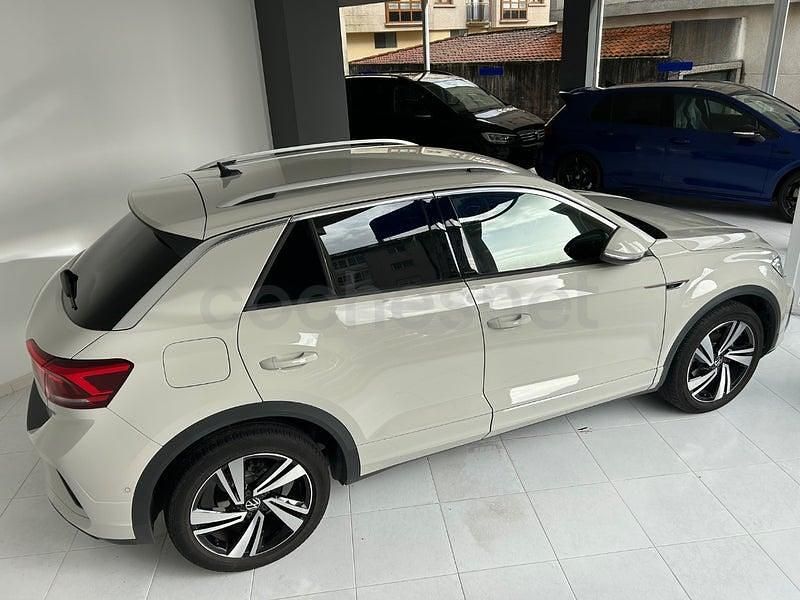 Usado VW T-Roc R-line 150 CV (110 kW) 2022 Gris / plata SUV