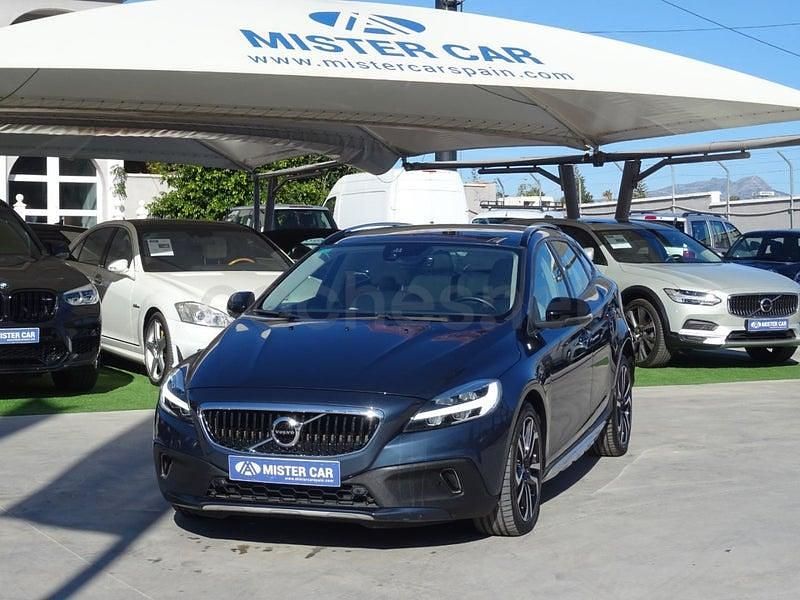 Usado Volvo V40 CC 120 CV (88 kW) 2019 Azul Familiar