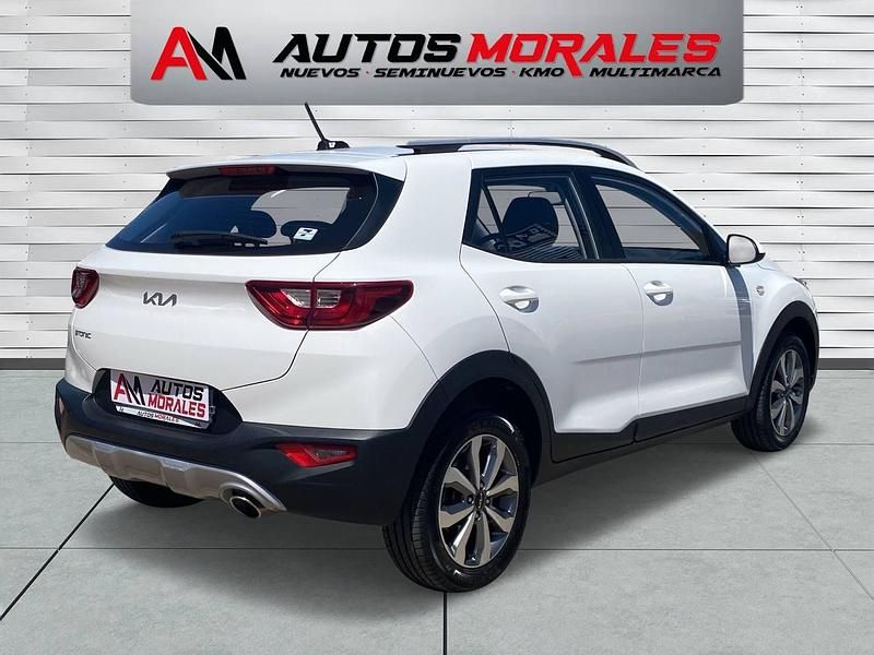 Usado Kia Stonic 82 CV (60 kW) 2023 Blanco SUV