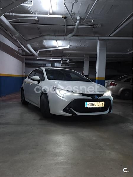 Usado Toyota Corolla Active 122 CV (89 kW) 2020 Blanco Berlina