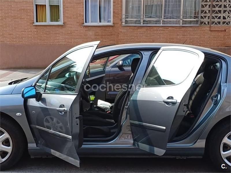 Gris / plata Usado 2009 Peugeot 407 Berlina | 6300 € (Caro) - Imagen 1/4