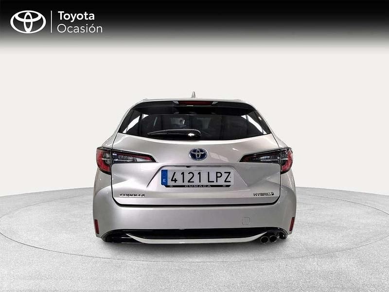 Usado Toyota Corolla Sport 181 CV (133 kW) 2021 Plateado Familiar