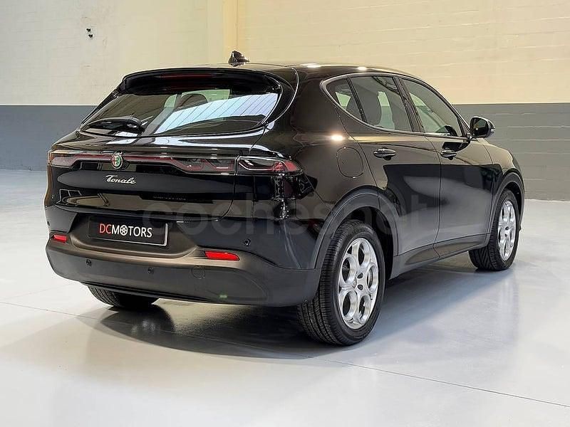 Usado Alfa Romeo Tonale Super 130 CV (95 kW) 2023 Negro SUV