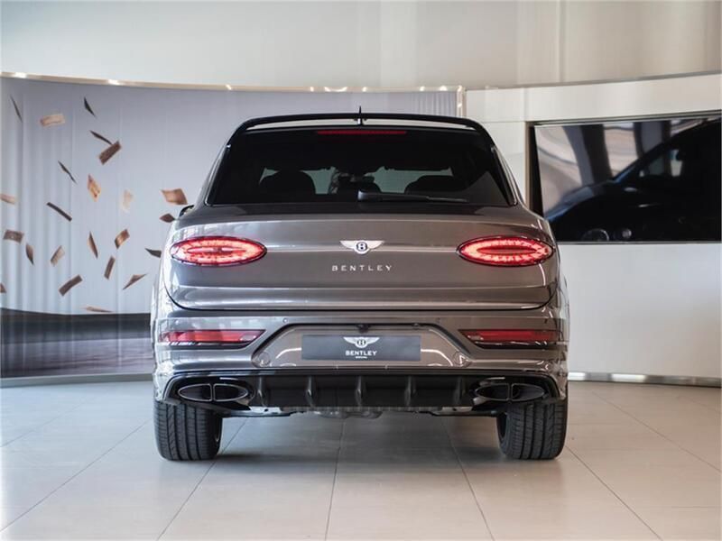 Usado Bentley Bentayga 551 CV (405 kW) 2023 Magnetic SUV