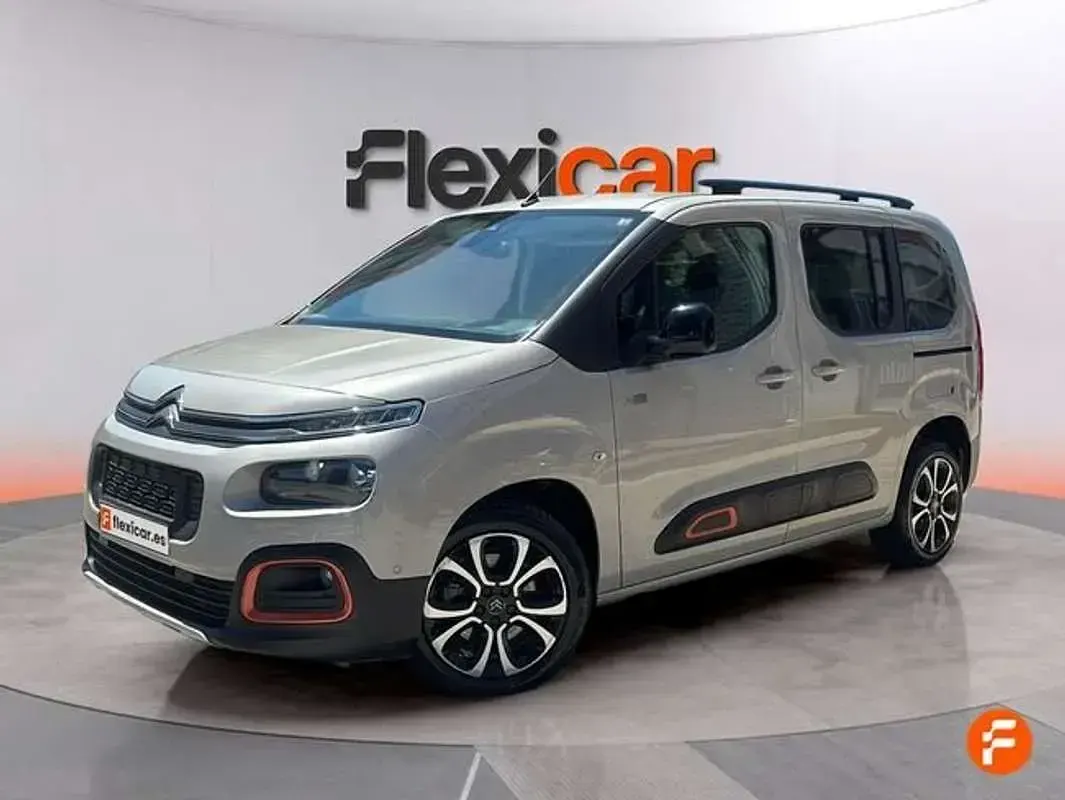 Usado Citroën Berlingo Shine 131 CV (96 kW) 2020 Beige Monovolumen