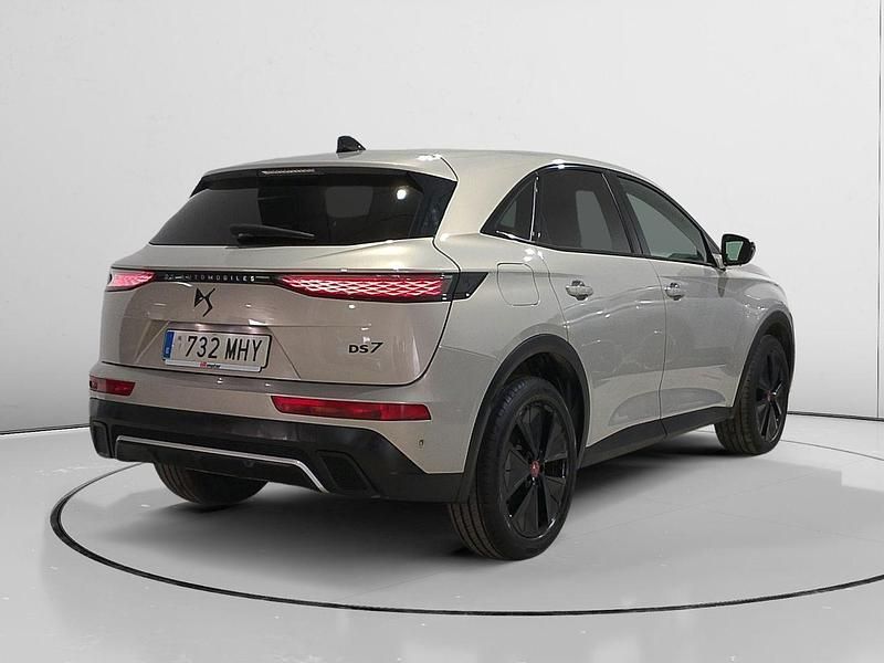 Usado DS Automobiles DS7 Crossback Performance 131 CV (96 kW) 2023 Gris SUV