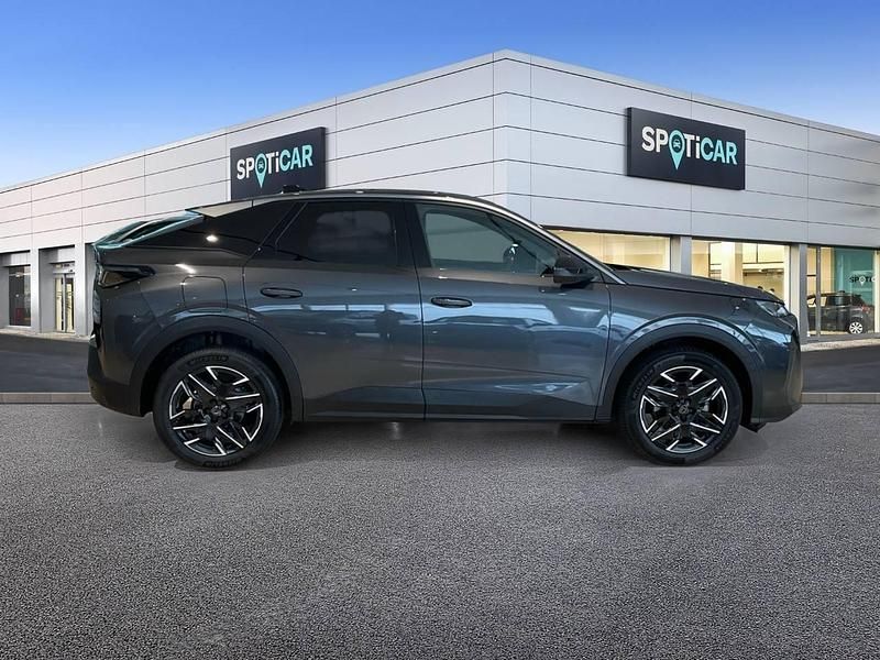 Usado Peugeot 3008 Allure 136 CV (100 kW) 2024 Gris SUV