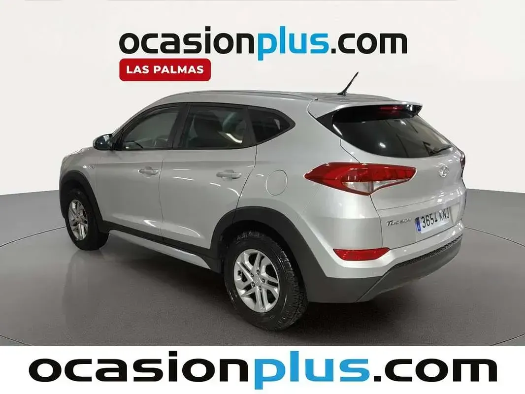 Usado Hyundai Tucson 131 CV (96 kW) 2018 Gris SUV