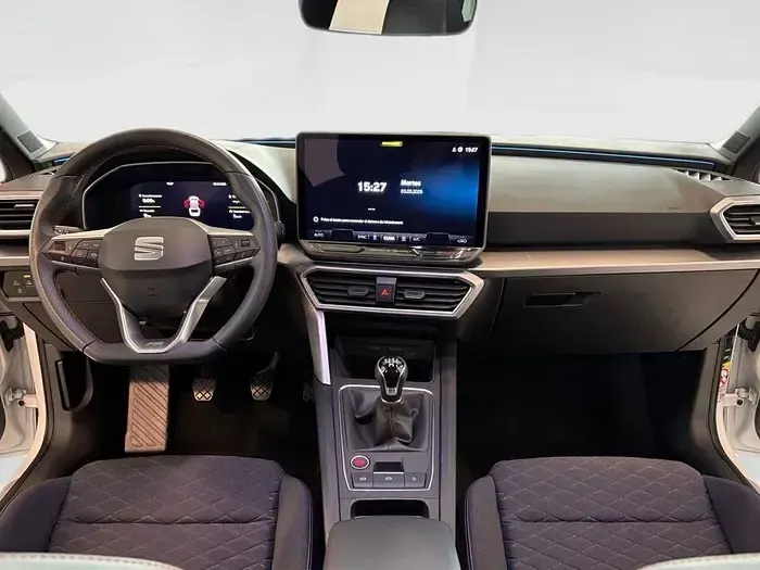 Usado Seat Leon FR 150 CV (110 kW) 2025 Gris