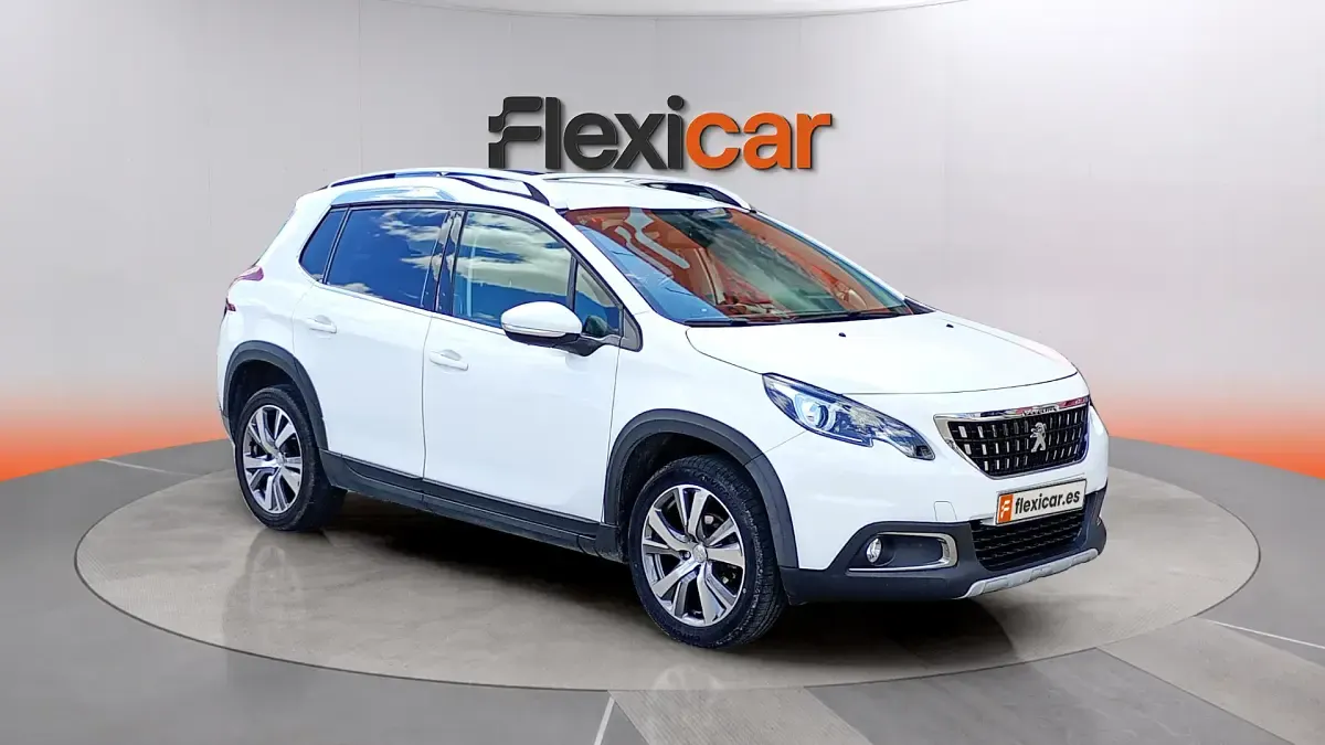 Usado Peugeot 2008 Active 100 CV (73 kW) 2019 SUV