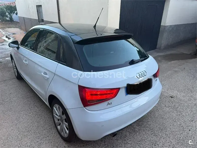 Usado Audi A1 Sportback 90 CV (66 kW) 2014 Blanco Utilitario