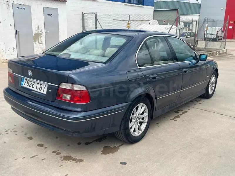 Usado BMW 520 Exclusive 136 CV (100 kW) 2002 Azul Berlina