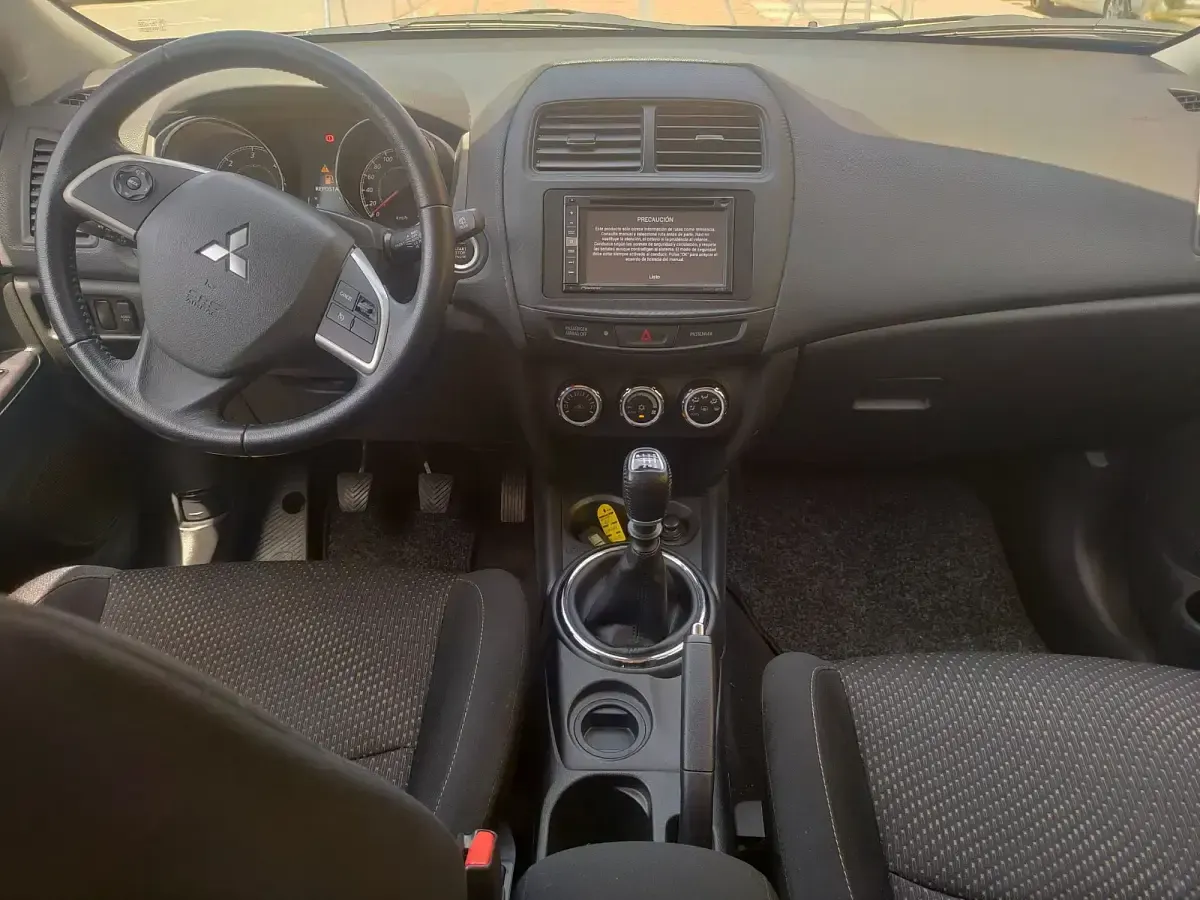 Usado Mitsubishi ASX 116 CV (85 kW) 2015 Negro SUV
