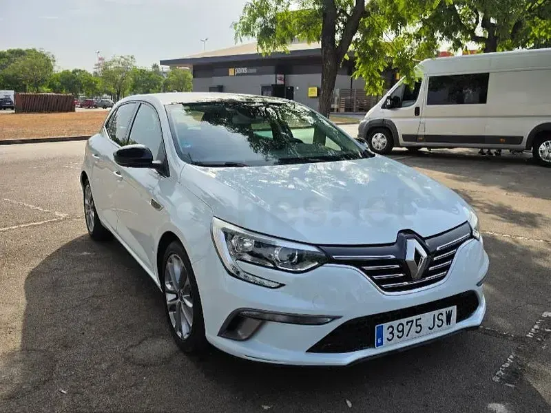 Usado Renault Mégane GT Line GT-Line 130 CV (95 kW) 2016 Blanco Berlina