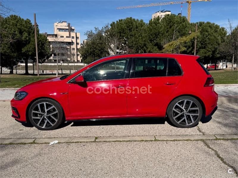 Usado VW Golf VII Sport 150 CV (110 kW) 2018 Rojo Berlina