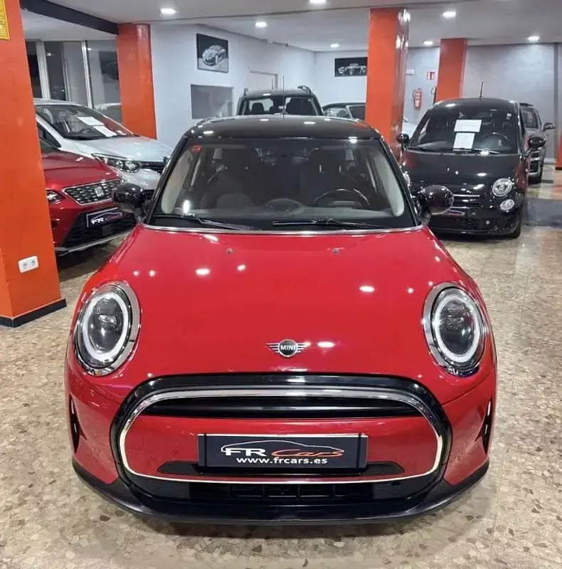 Usado Mini Cooper 136 CV (100 kW) 2023 Rojo Utilitario