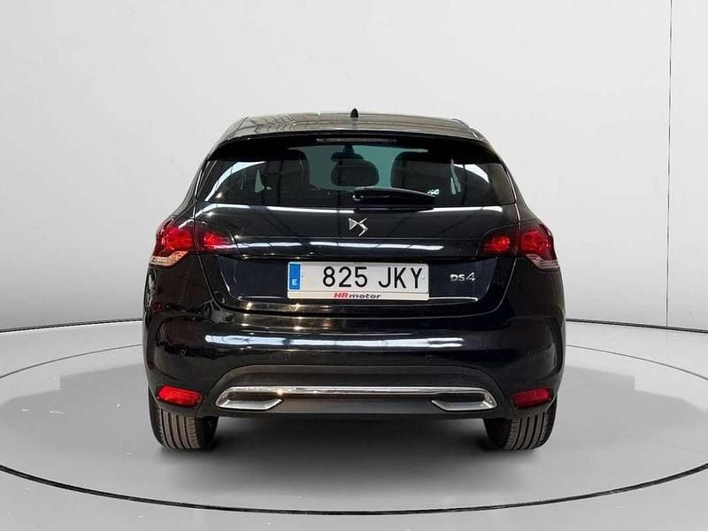 Usado DS Automobiles DS4 Style 121 CV (88 kW) 2015 Negro Utilitario
