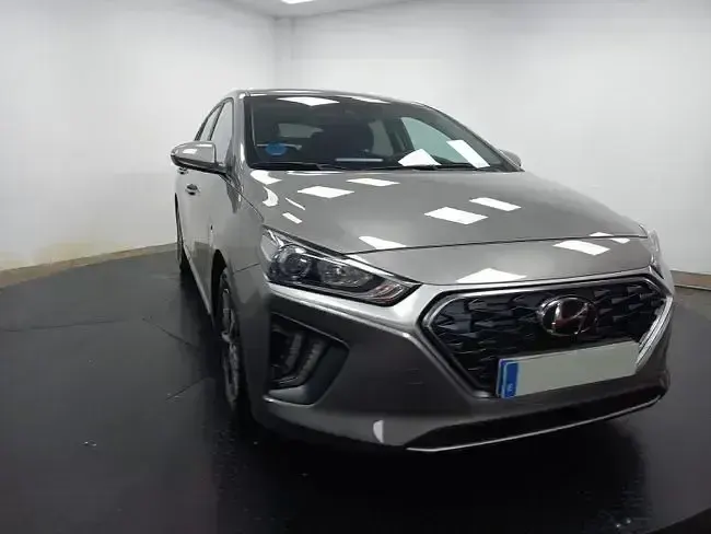 Usado Hyundai Ioniq 143 CV (105 kW) 2021 Gris Utilitario