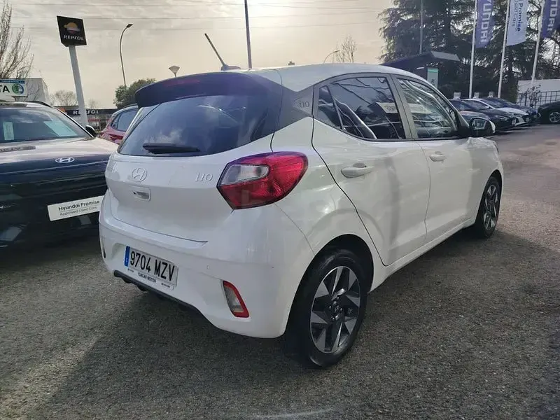 Używany Hyundai i10 63 KM (46 kW) 2025 Biały Hatchback