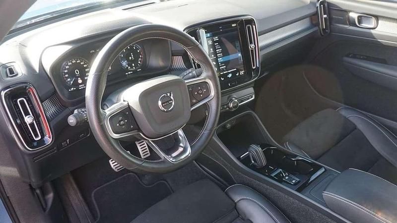 Usado Volvo XC40 R-Design 261 CV (191 kW) 2022 Azul SUV