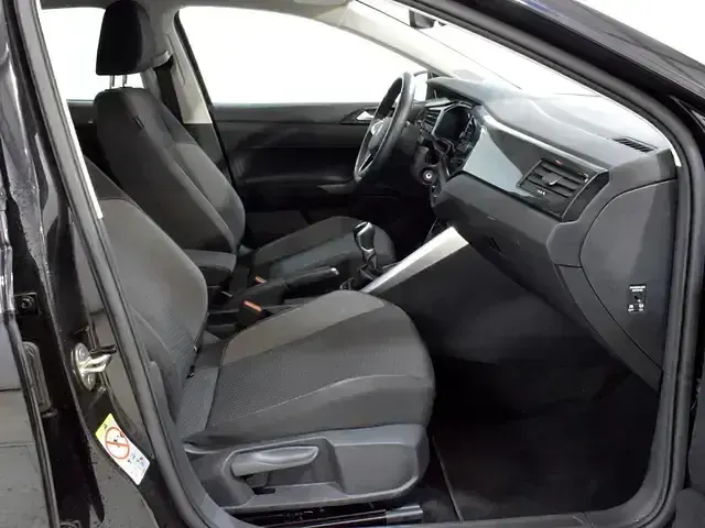 Usado VW Polo 95 CV (69 kW) 2025 Negro Utilitario