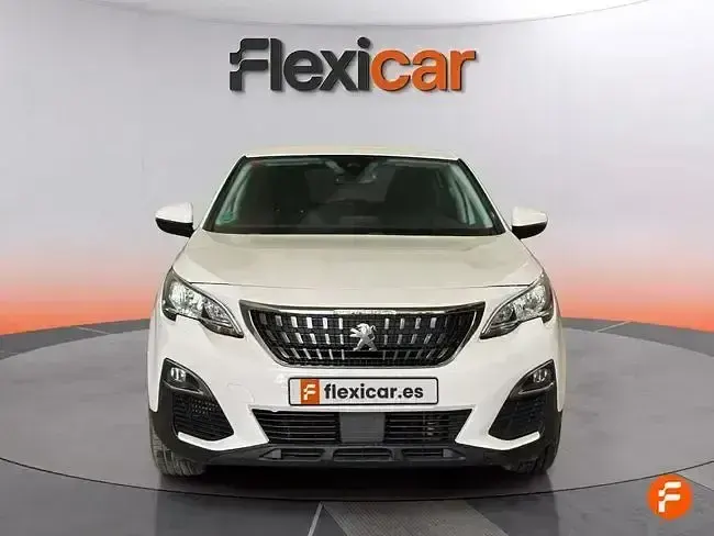 Usado Peugeot 3008 Active 130 CV (95 kW) 2019 Blanco SUV