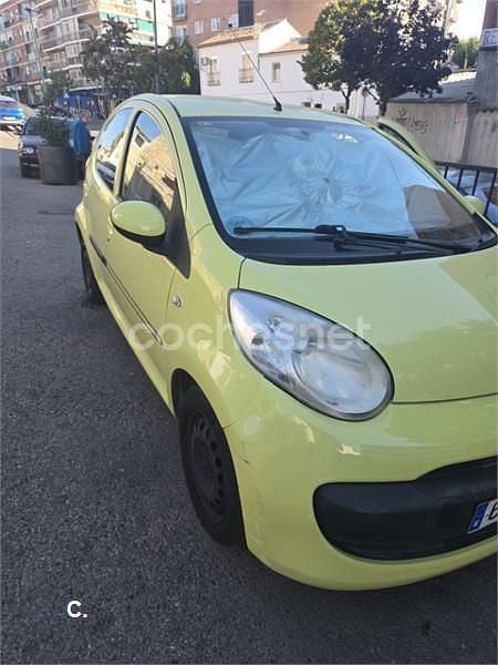 Usado Citroën C1 68 CV (50 kW) 2006 Amarillo Utilitario