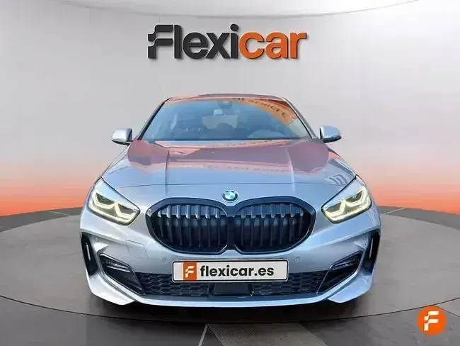 Usado BMW 118 136 CV (100 kW) 2024 Gris Utilitario