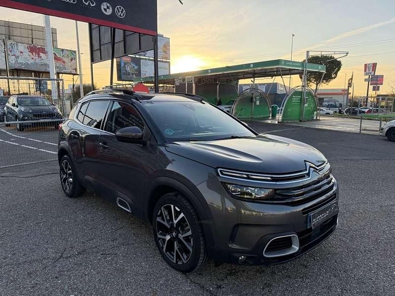 Usado Citroën C5 Aircross Shine 131 CV (96 kW) 2021 Gris SUV