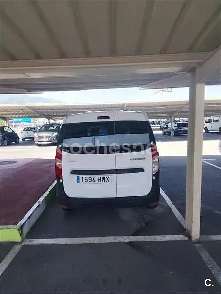 Usado Dacia Dokker 90 CV (66 kW) 2015 Blanco Monovolumen
