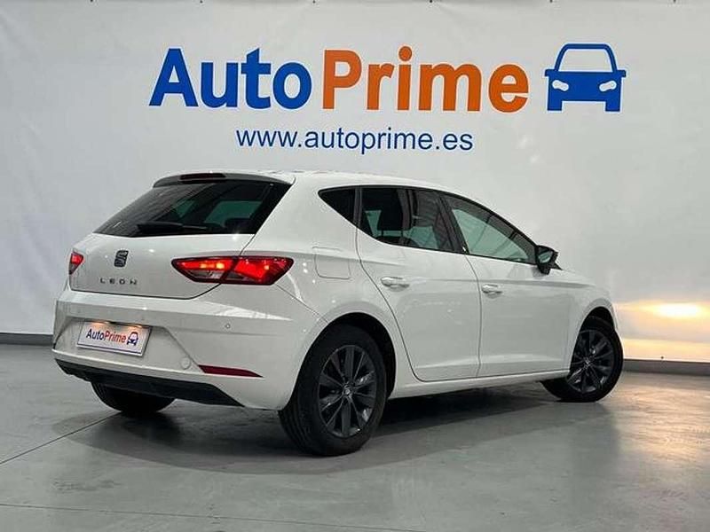 Usado Seat Leon Style 116 CV (85 kW) 2020 Blanco Berlina